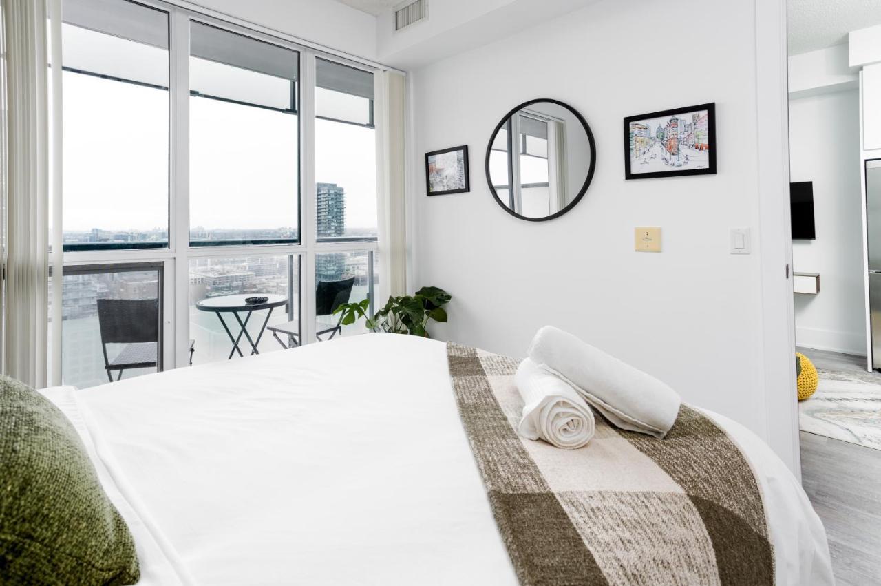 Stylish Suite At 300 Front Street W Toronto Exterior photo