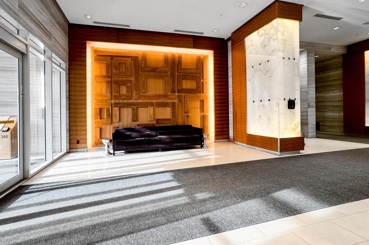 Stylish Suite At 300 Front Street W Toronto Exterior photo